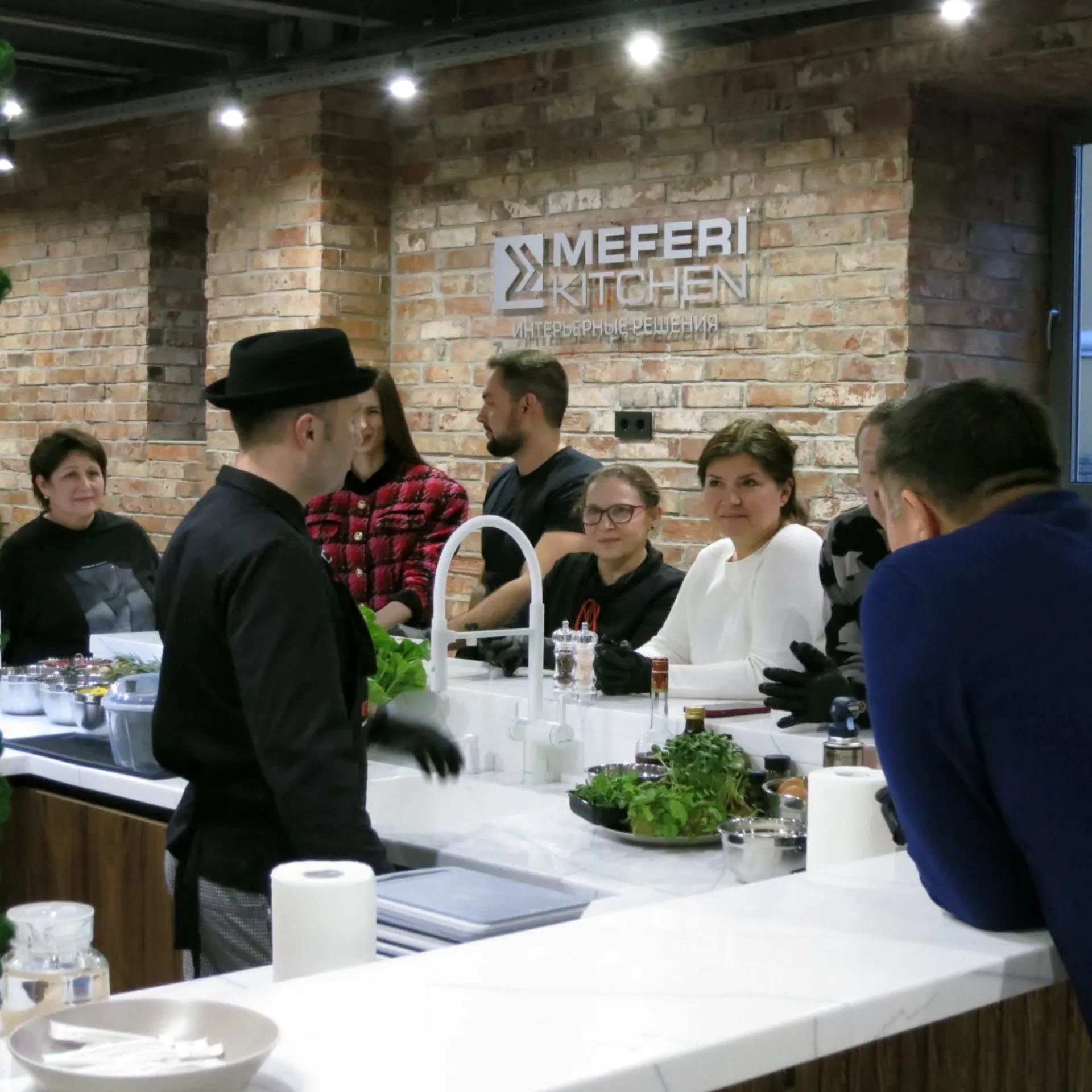 Обучение MEFERI и Техника Оптом в шоуруме Обучение MEFERI и Техника Оптом в шоуруме