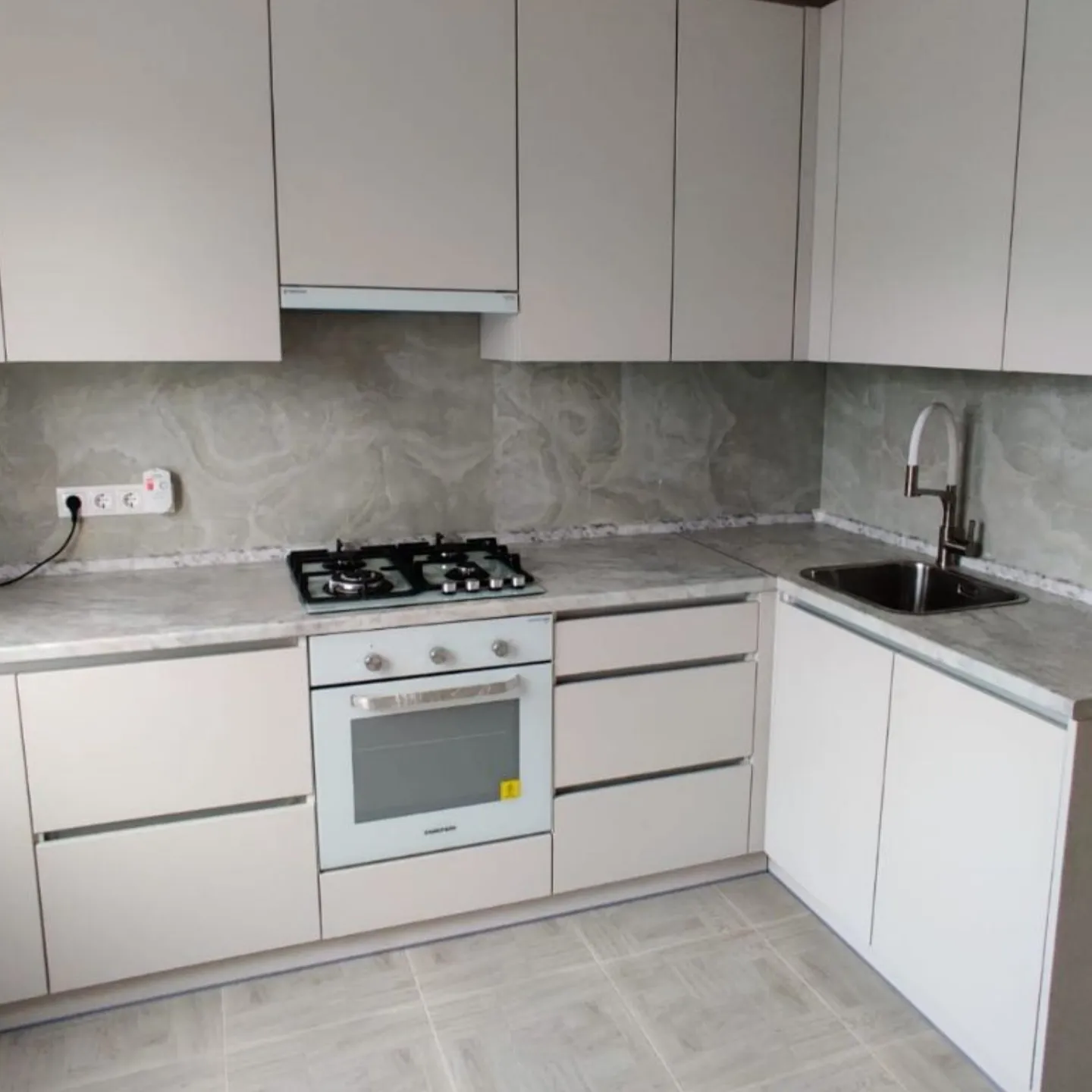 Дизайн кухни с техникой MEFERI от Мербау Дизайн кухни с техникой MEFERI от Мербау